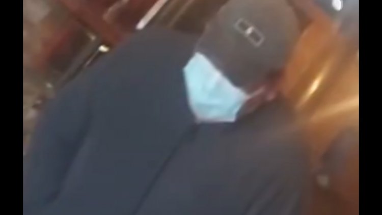 Denuncian que un acusado de feminicidio paseaba en El Alto con su custodio