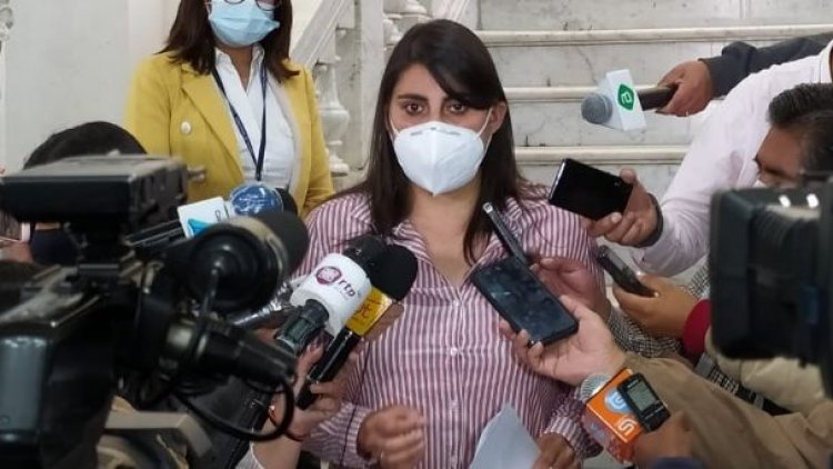 Barrientos presenta su renuncia a la jefatura de bancada de CC en Senado