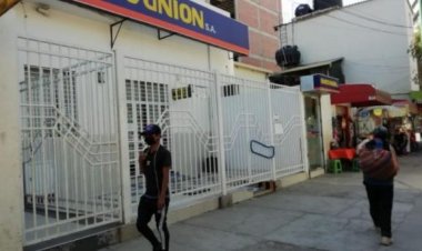 Aprehenden a empleados del Banco Unión de Riberalta por el supuesto robo de Bs 500 mil