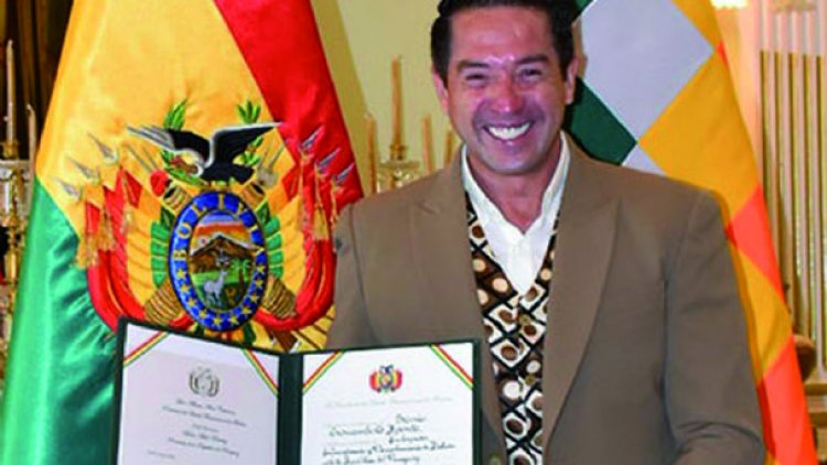 Cronenbold hunde su misión diplomática con un TikTok