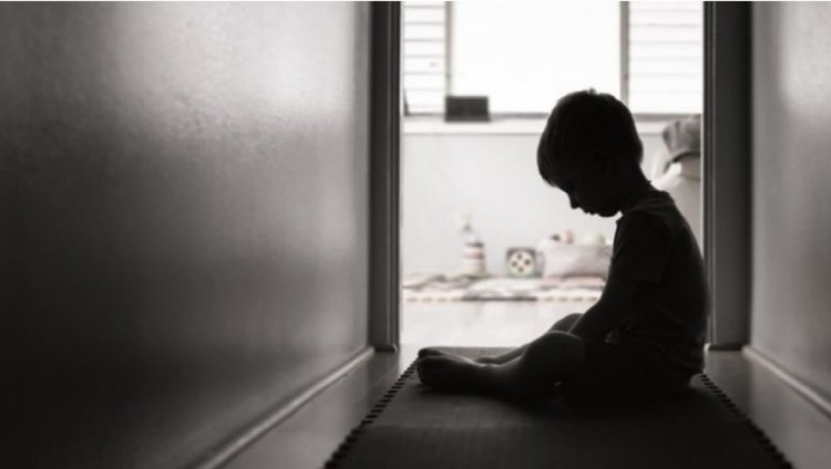 Un niño de 9 años fue quemado por no planchar la ropa