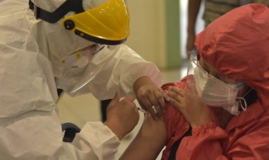 Gobierno ordena exigir esquema completo de vacuna anticovid en todos los sectores a partir del 1 de enero de 2022