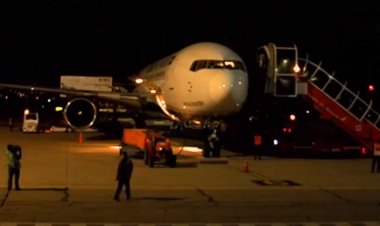 Arriban a Bolivia tres millones de vacunas contra el COVID-19 donadas por China