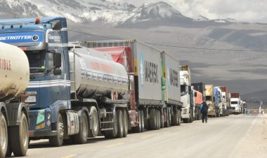 Más de 1.000 camiones parados en frontera con Chile, llegan a preacuerdo para agilizar control anti COVID-19