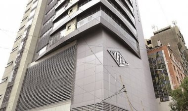 Denuncian que el hijo del Presidente trabajó en YPFB con un sueldo de Bs 35.000