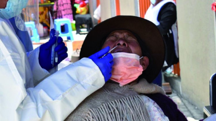 Escalada de contagios no cesa y Bolivia cifra récord de 11 mil casos de covid