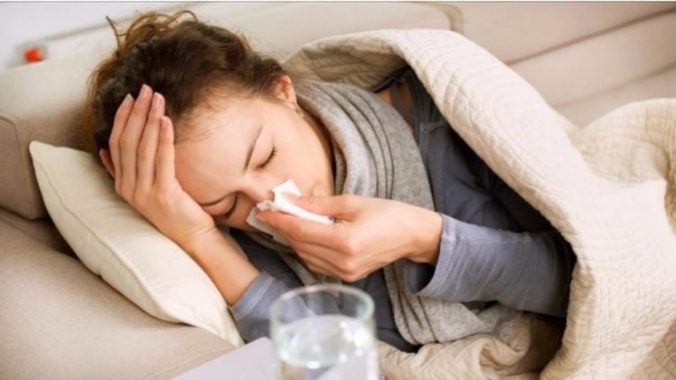 Sudoración nocturna, dolor de cabeza y garganta son los nuevos síntomas del Covid