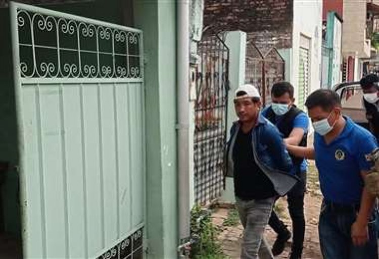 Hombre somete a golpes a su pareja con un palo, fue cautelado y enviado a la cárcel de Cerprom