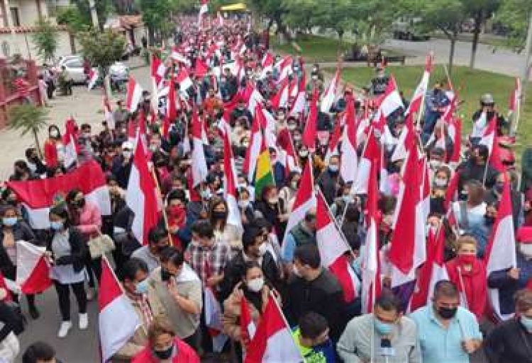 Imputan al gobernador y al alcalde de Tarija y dos dirigentes cívicos por el paro contra la Ley 1386