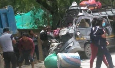 El chofer se durmió: choque de minibús en Huajchilla deja dos fallecidos y 10 de heridos