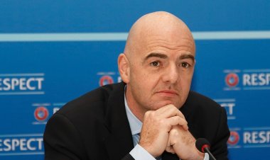 La FIFA retira a Rusia su nombre, bandera, himno y competiciones