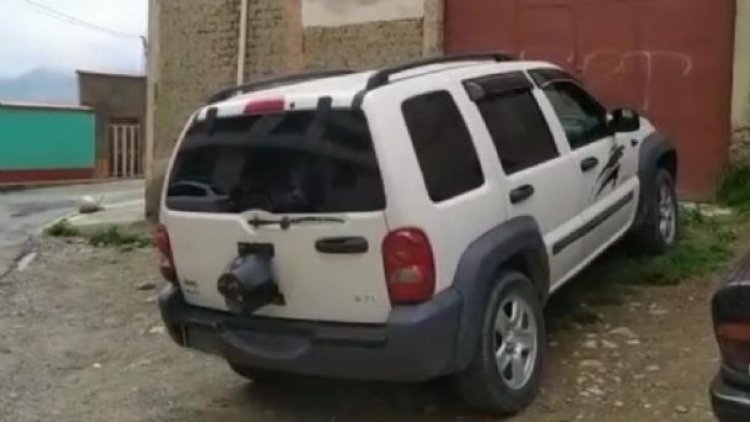 Encuentran la vagoneta usada por los atracadores que robaron $us 40 mil en Sopocachi