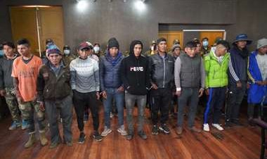 Policía atrapa a 25 personas que se dedicaban al robo de mineral en Oruro