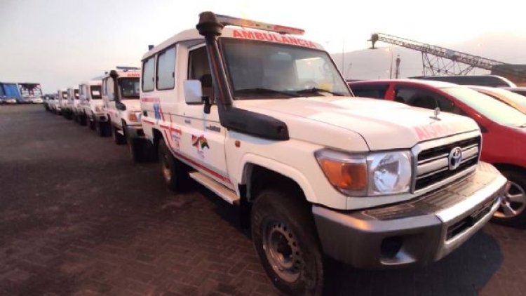 Con logo y wiphala, ambulancias fantasmas que buscó comprar Potosí ya están en Iquique
