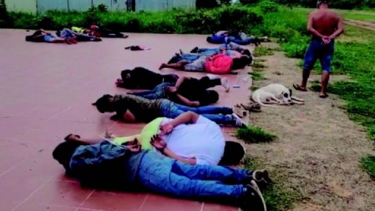 Operativo en un aeroclub deja 38 detenidos y 66 avionetas secuestradas
