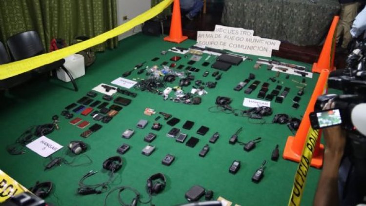 Juez envía a la cárcel a los 38 implicados en el narcoaeródromo
