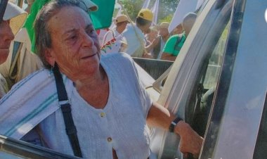 Amparo Carvajal se declara secuestrada por comunarios e intercultutales en la comunidad El Cajón