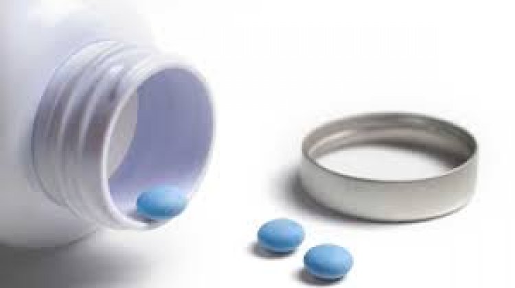 Hospitalizan a 13 estudiantes tras consumir viagra por un reto viral
