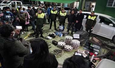 Involucran a dos funcionarios en la venta de autopartes de vehículos incautados en Oruro