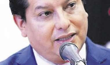 El MAS le llama ‘abuelo’ a Max Mendoza, dirigente universitario, y le quita respaldo político