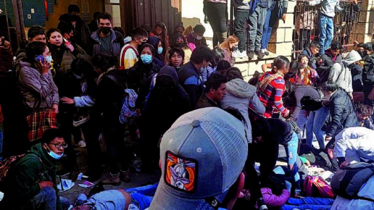 “U” de Potosí: 4 fallecidas y al menos 70 heridos por peleas por la FUL y multas