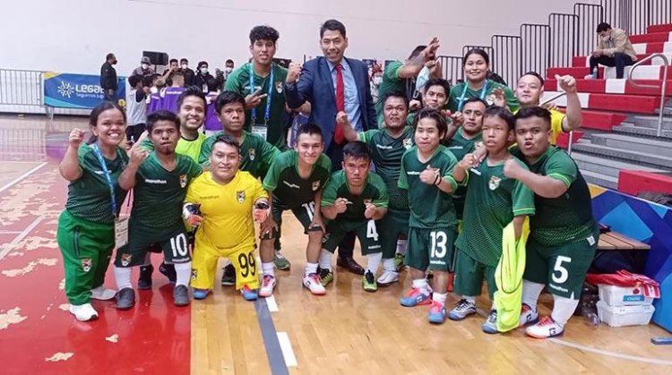 La Selección de talla baja se despide con la frente en alto