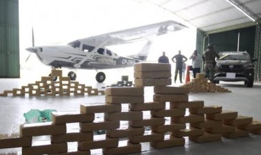 Operativo en Camiri se salda con tres detenidos, 204 kilos de cocaína decomisada y una avioneta secuestrada