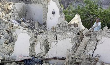 Casi un millar de muertos tras un potente terremoto en Afganistán