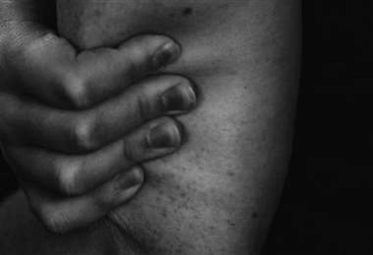 Sube a ocho el número de víctimas de violación a manos de un docente y un decano de la Uagrm