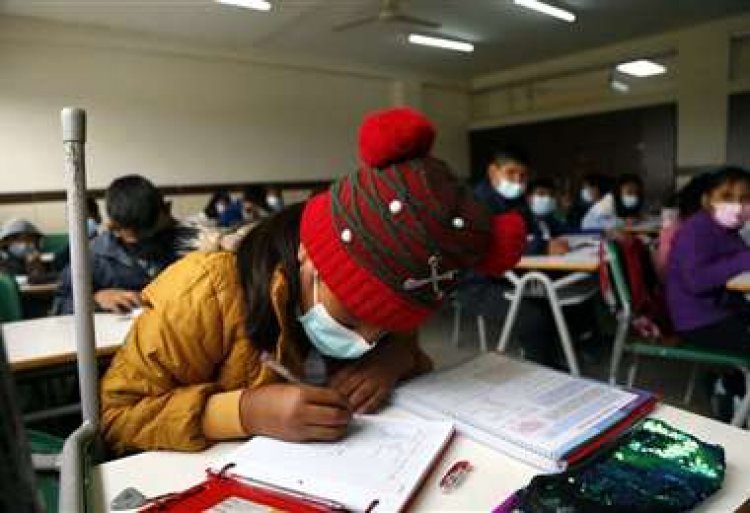 Prohíben dejar tareas a los escolares para las vacaciones de invierno