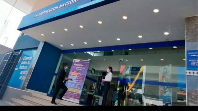 Gobierno dice que profesionales independientes con facturas en muchos casos no pagarán el RC-IVA