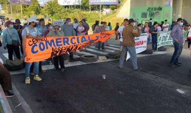 Gremiales de todo el país protestan en rechazo al proyecto de Ley 249