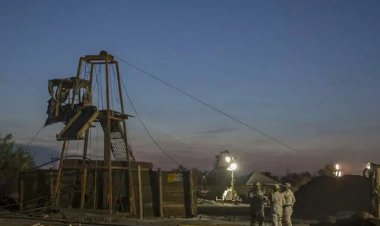 10 mineros llevan más de 33 horas atrapados tras el colapso de un yacimiento de carbón en México