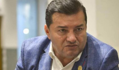 Jhonny Fernández, contra la pared después del supuesto autoatentado