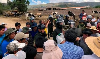 En la Llajta avasallan a plan de machete y levantan viviendas en tiempo récord