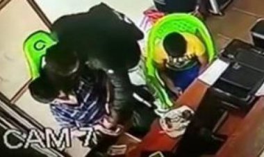 Dos sujetos atracan internet en Santa Cruz y amenazan a menores con arma de fuego