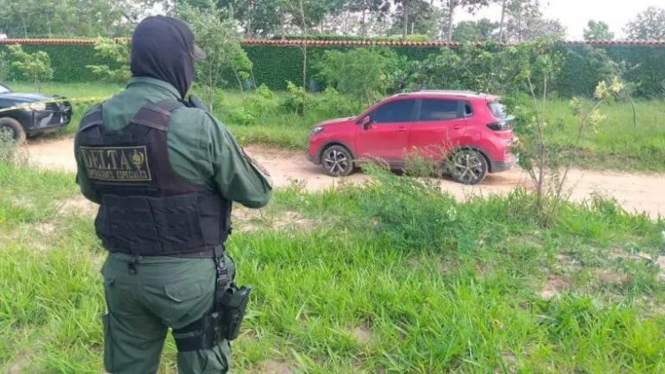 Santa Cruz: Asesinan a un hombre en su vehículo con un disparo en el rostro
