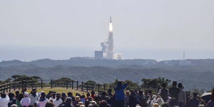 Ordenan autodestrucción de cohete espacial japonés H3 tras lanzamiento fallido
