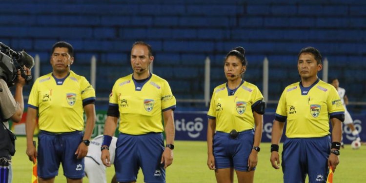 Suspenden al equipo arbitral del partido de 132 minutos que jugaron Palmaflor y Blooming