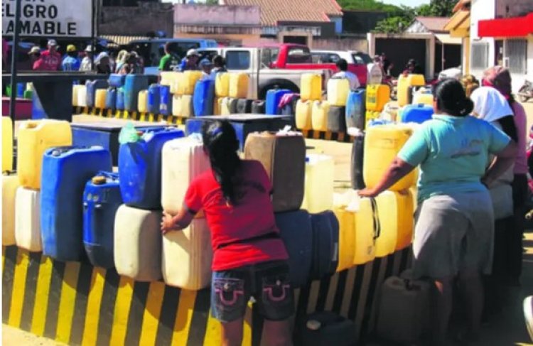 Reducen los volúmenes de venta de combustible en los surtidores y prohiven la venta a menores de edad