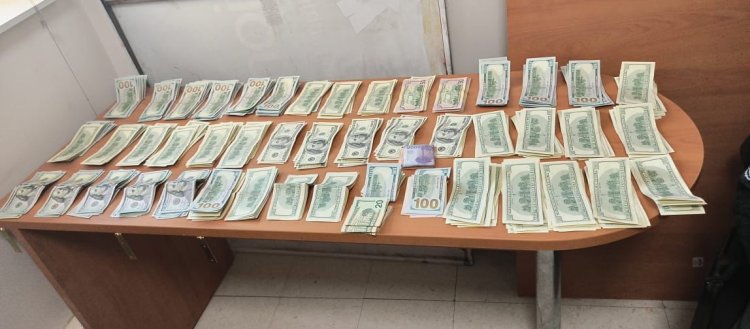 Incautan más de 46.000 dólares a pasajero transportaba pegados a su cuerpo