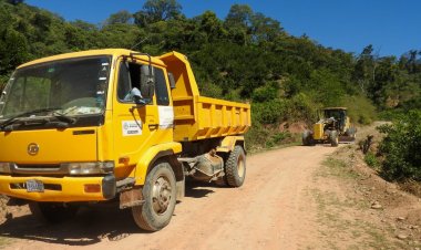 Concluyen mantenimiento de caminos en la comunidad La Florida de Bermejo