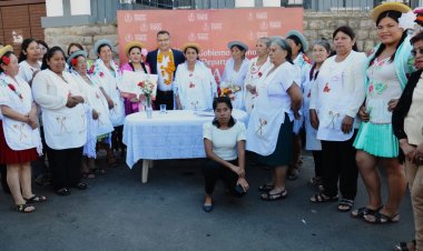 Vendedoras de la Iglesia de San Roque recibieron su Personería Jurídica