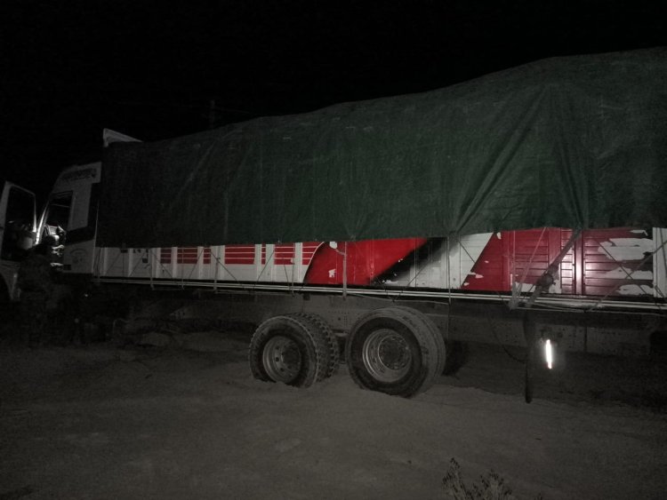 En operativo Aduanero el CEO-LCC comisó 500 sacos de granos, 180 litros de diésel y dos camiones