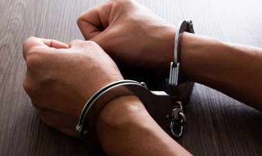 Un entrenador de fútbol fue condenado a diez años de cárcel por abusar sexualmente de un adolescente.