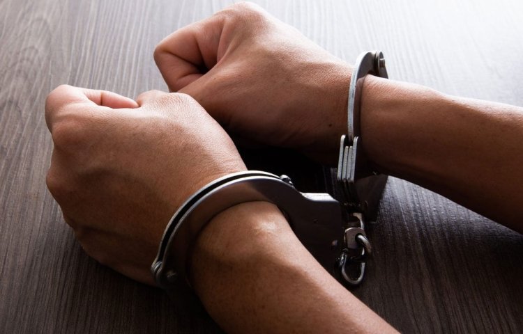 Un entrenador de fútbol fue condenado a diez años de cárcel por abusar sexualmente de un adolescente.