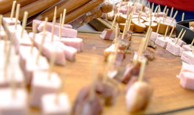 El Ministerio de Salud autoriza a 42 empresas para la venta de salchichas a nivel nacional