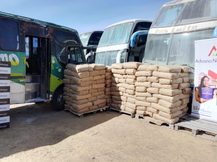 Aduana Nacional decomisó 8.35 toneladas de harina de contrabando en Tarija
