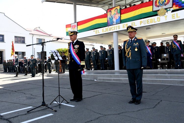 El Ejército de Bolivia reconoce oficialmente a su nuevo Comandante, Gral. José Wilson Sánchez Velásquez
