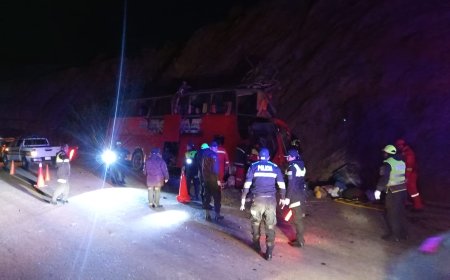 Trágico accidente de tránsito en Abra del Cóndor deja 14 fallecidos y 17 heridos